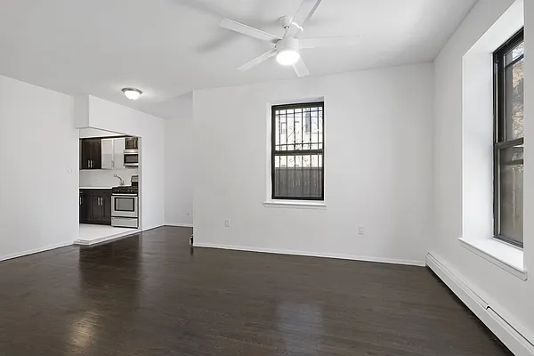 Rented by Compass | media 10