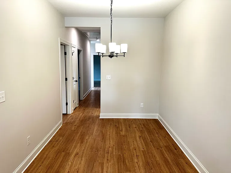 521 N Linwood Ave — Photo 13