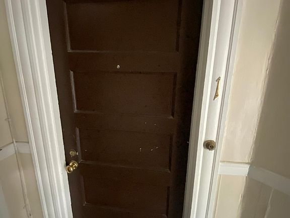 3rd image of 3128 Stuart Ave APT 1