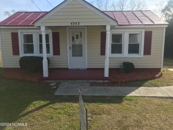 4243 SE College Street, Ayden, NC 28513