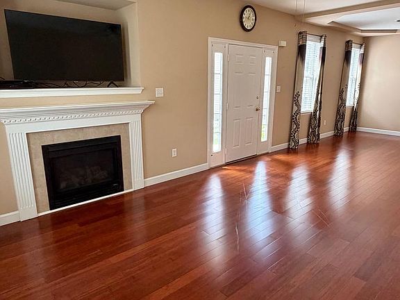 2nd image of 226 Springmont Dr