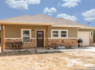 938 Live Oak Dr, Spring Branch, TX 78070