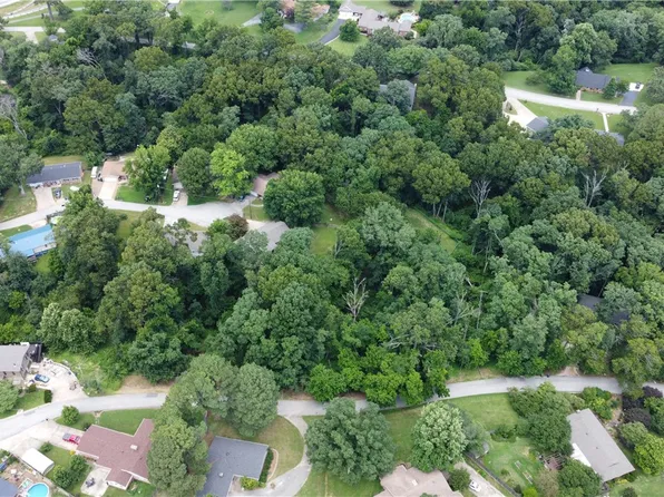 N Lakeview Dr #13A, Rogers, AR 72756