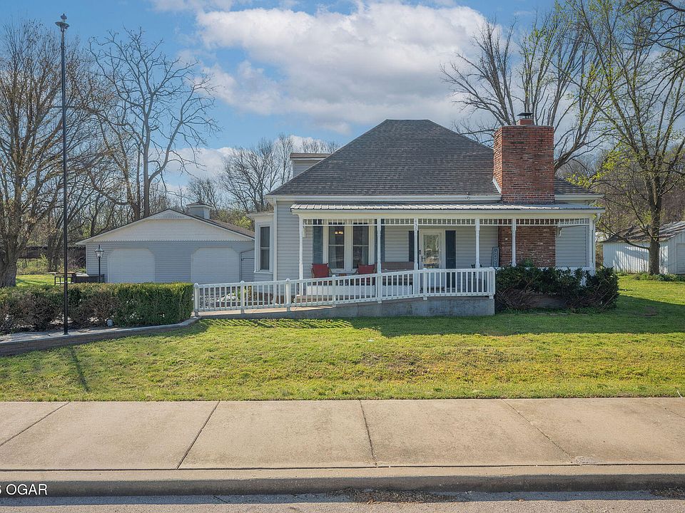 1st image of 436 Oneida St