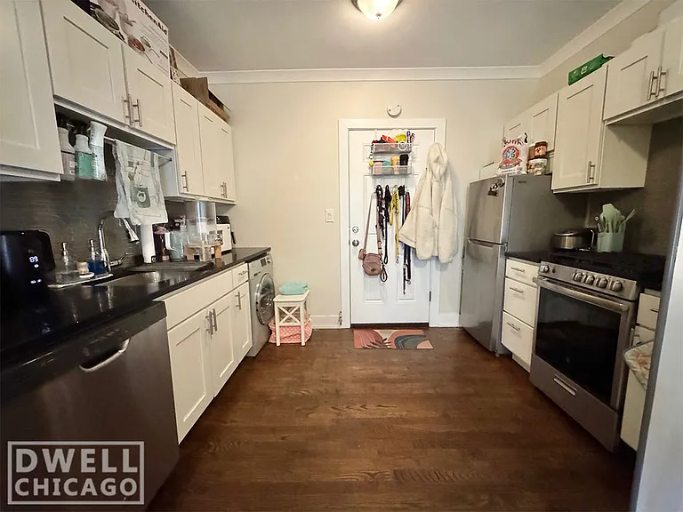 4216 N Clark St #1 — Photo 3