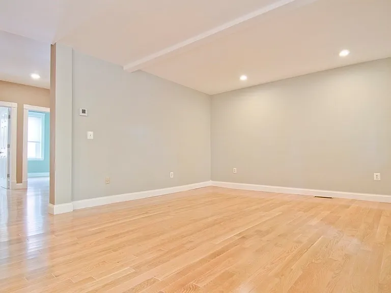 94 Florida St #1 — Photo 2
