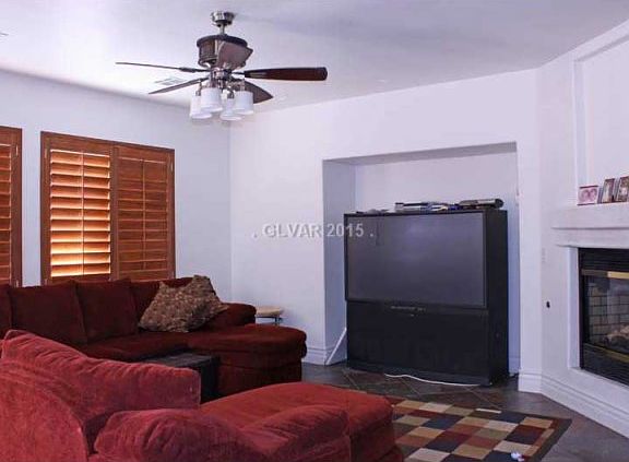 3rd image of 8316 Hemmed Hollow St