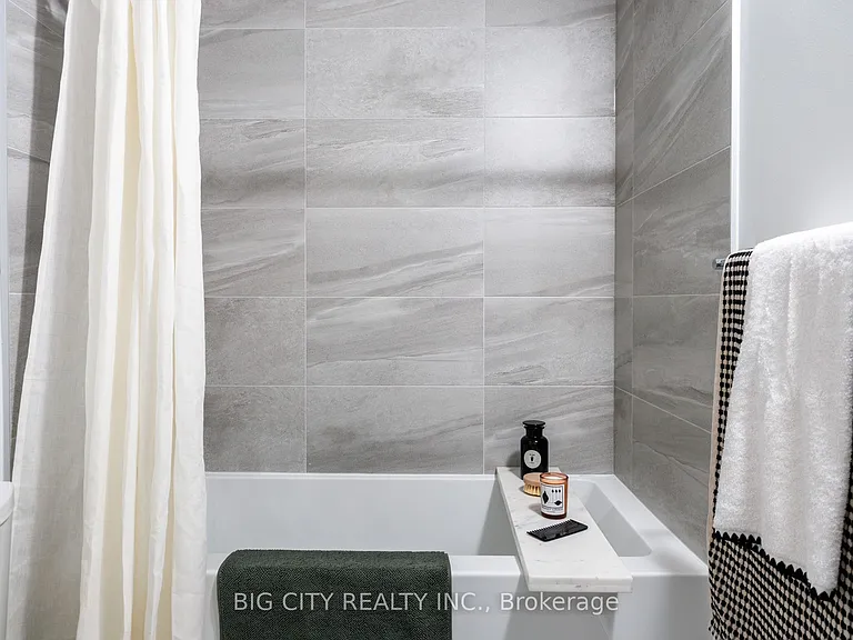 36 Brentcliffe Rd #911 — Photo 20