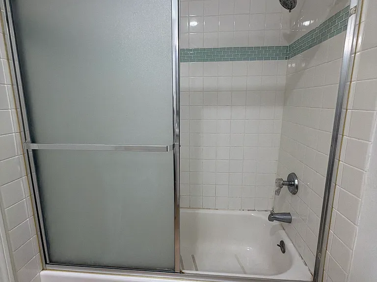 1173 Justin Ave #5 — Photo 10