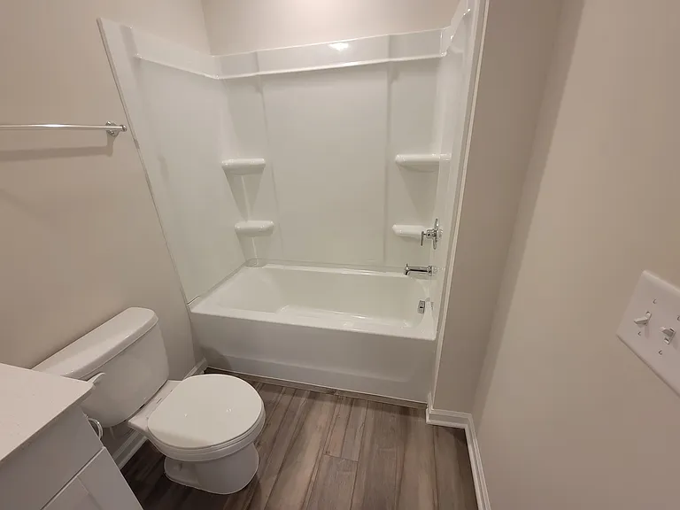 5250 Brailey Cir — Photo 22
