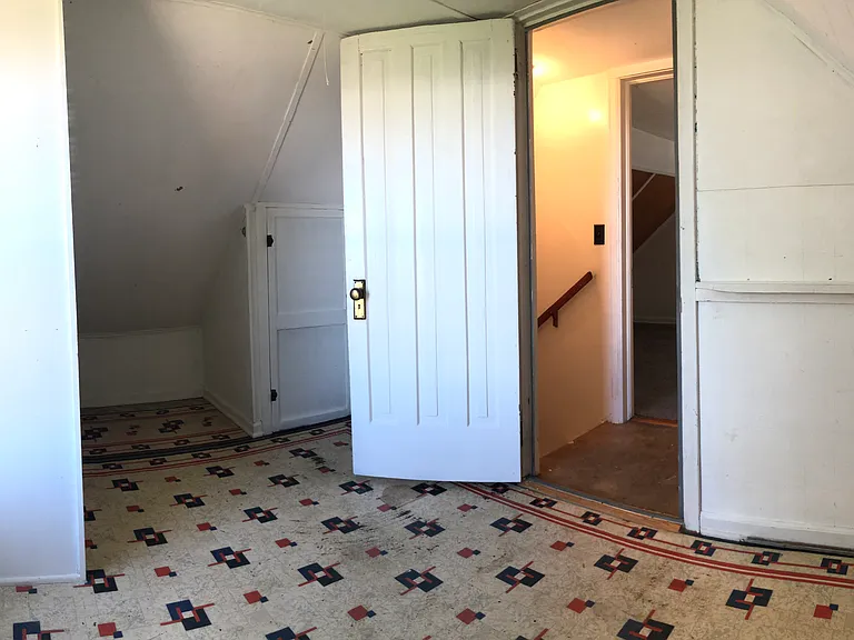 209 Main St — Photo 16