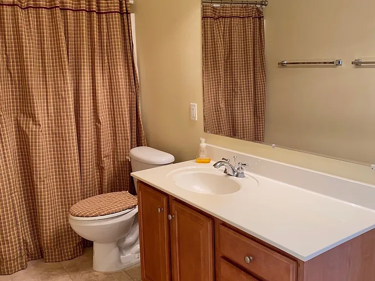 606 Trillium Ct — Photo 18