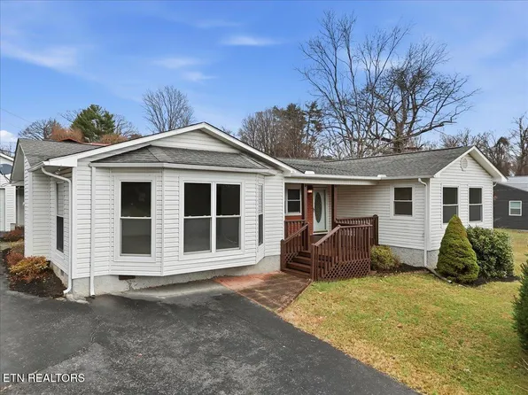 211 Hilltop Rd, La Follette, TN 37766