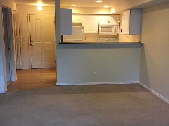 2nd image of 18621 Blueberry Ln Unit B210