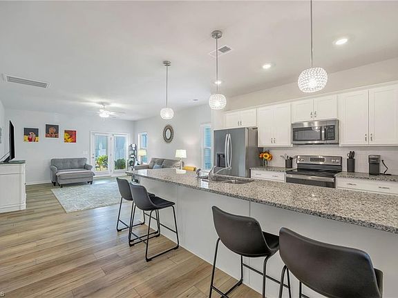 3rd image of 3910 Angel Hill Ln
