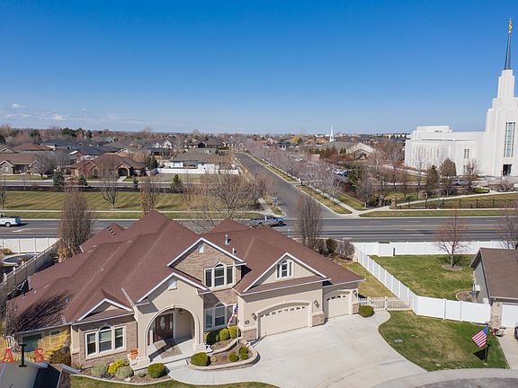 4th image of 2212 Candleridge East Cir