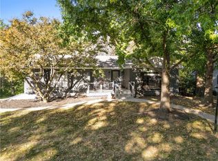 1004 Scott Dr, Liberty, MO 64068
