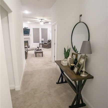 2nd image of 802 W Jillian St