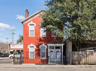 1656 W Cermak Rd, Chicago, IL 60608