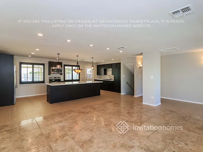 213 E Carson Cir — Photo 3