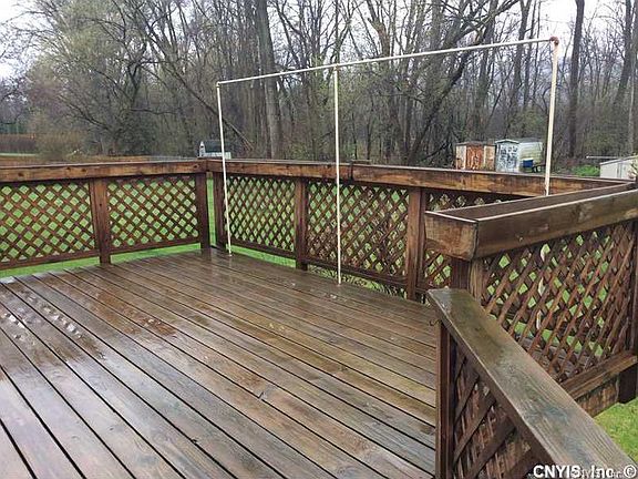 3rd image of 304 Longmeadow Dr
