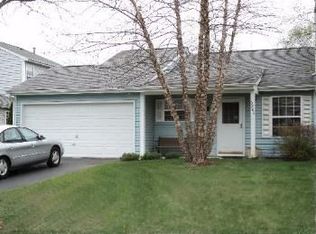 3209 Debra Dr, Island Lake, IL 60042