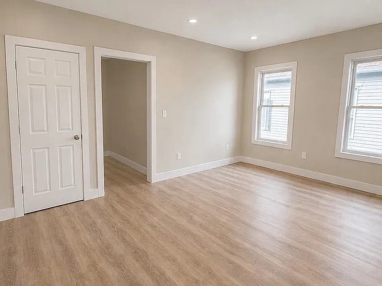 214 Winnikee Ave #3 — Photo 6