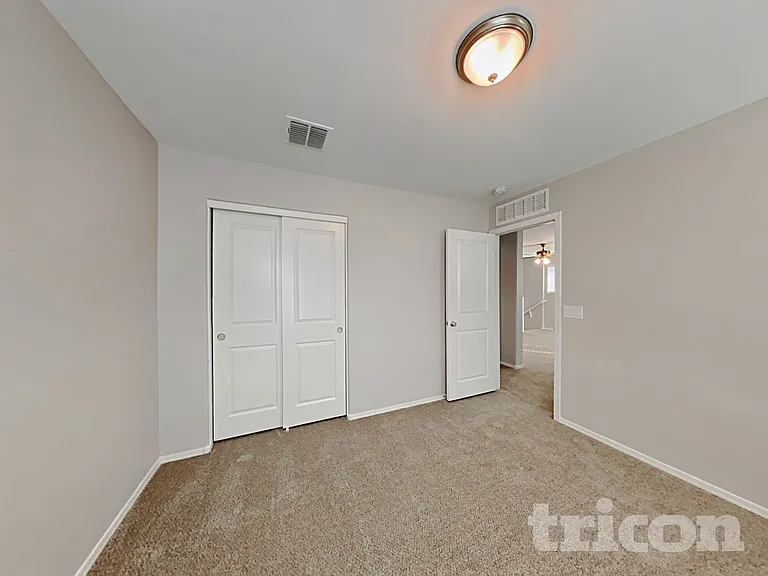 11690 N 166th Dr — Photo 12