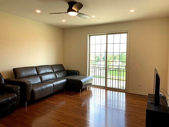 2nd image of 2176 Coral Ln #311-055