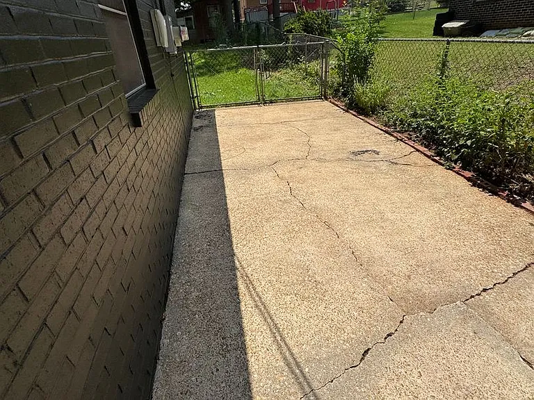 1217 Frederick Rd — Photo 12