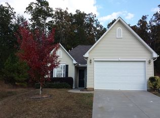 323 Garfield Ln, Simpsonville, SC 29681