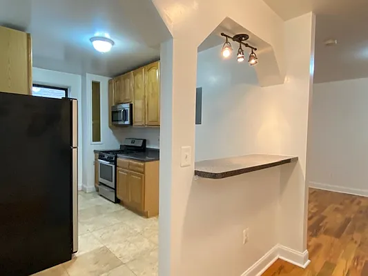 Rented by REAL New York | media 27