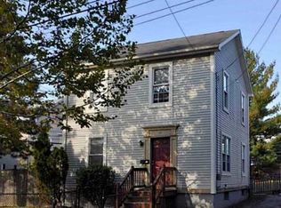 84 Oakland Ave, Providence, RI 02908