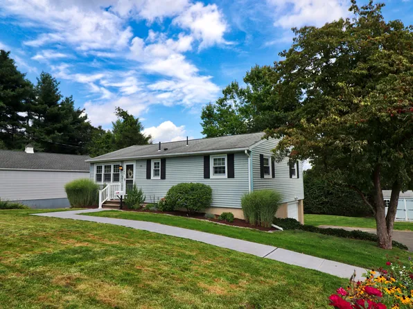 102 Norway Street, Watertown, CT 06779