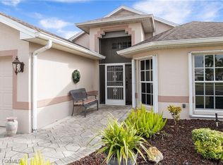 17500 Plumera Ln, North Fort Myers, FL 33917