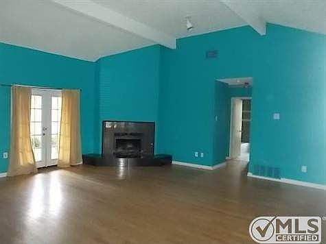 2nd image of 416 Covey Ln