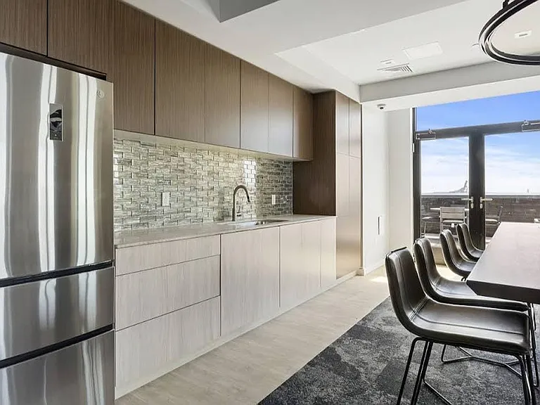 185 Avenue F #1-01 — Photo 10