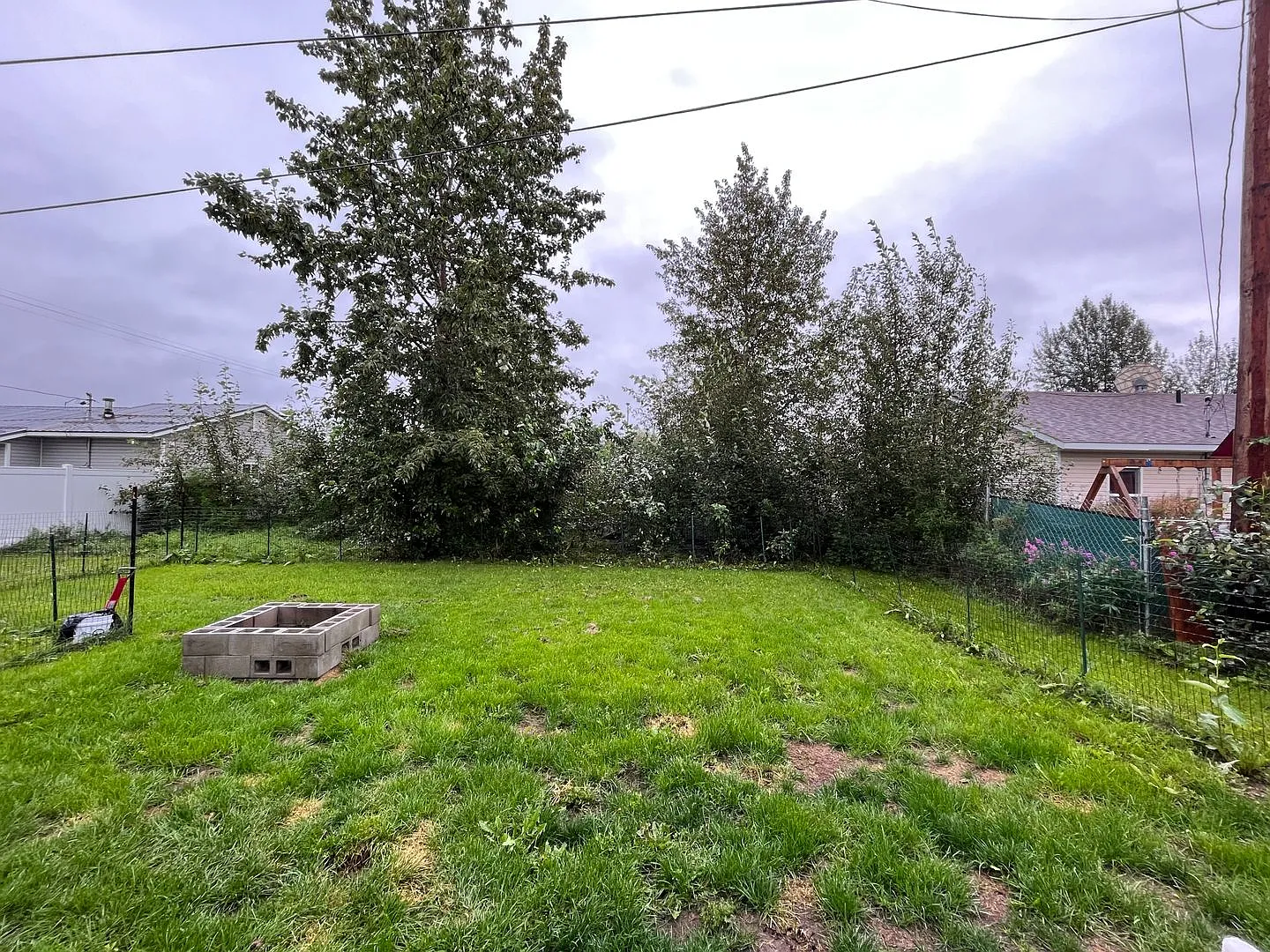 Pet friendly, 3 Bedroom home for rent in North Pole / On city water — Photo 3