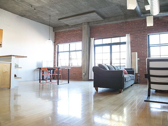 3rd image of 3940 7th Ave Unit 216