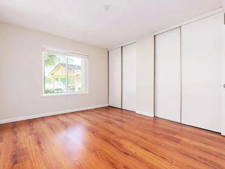 5060 Bridgepointe Pl — Photo 6