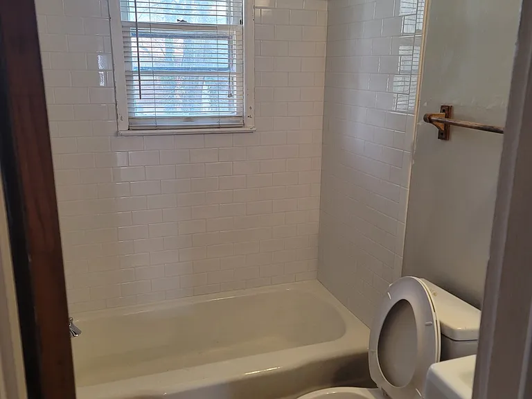 326 Gray St — Photo 7
