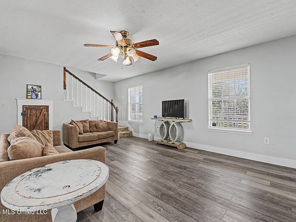 3rd image of 7138 Brushy Creek Rd