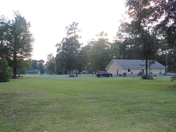 5th image of 5882 Woodridge Dr