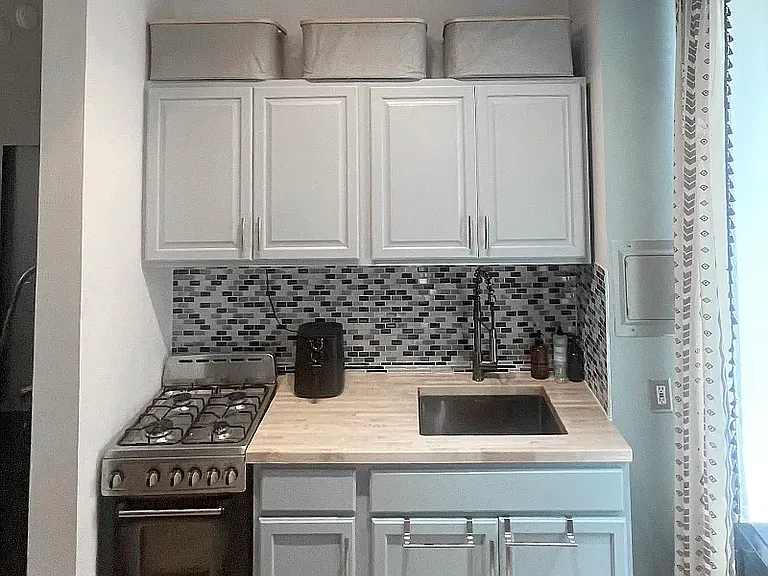 14 Christopher St #2 — Photo 3