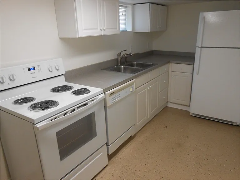 1318 Oakridge Rd — Photo 24