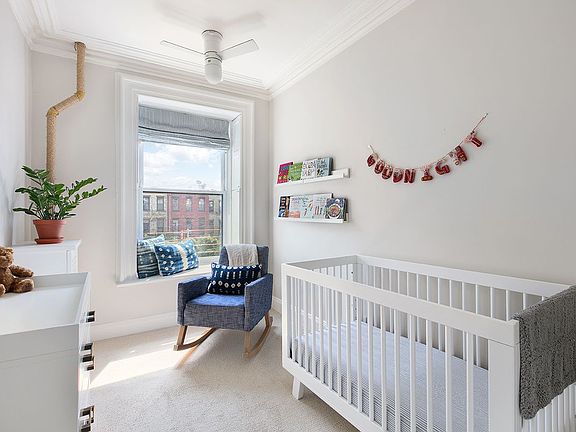 5th image of 214 Park Pl APT 3