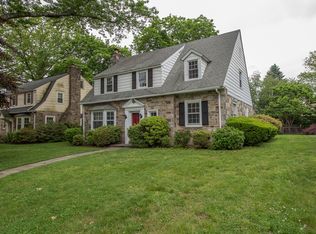 8340 Roberts Rd, Elkins Park, PA 19027