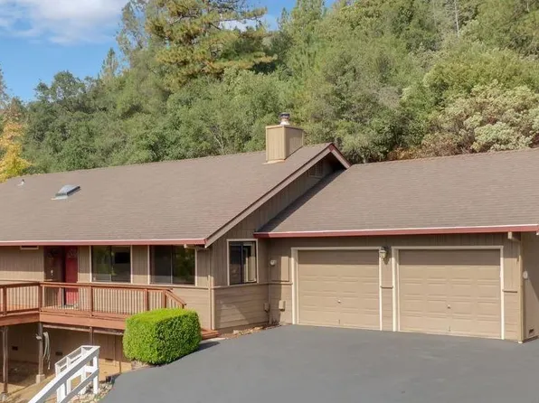 583 Apple Blossom Dr, Murphys, CA 95247