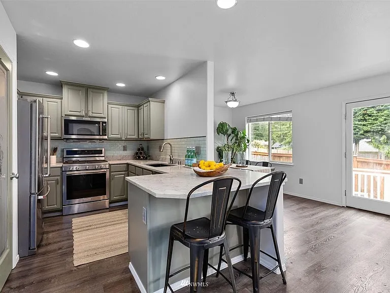 Newer kitchen