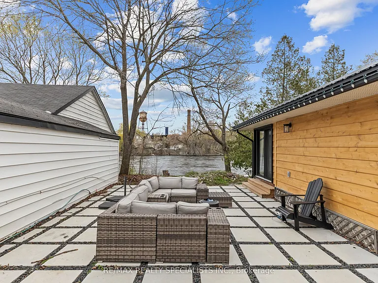 87 Cedar Dr — Photo 41